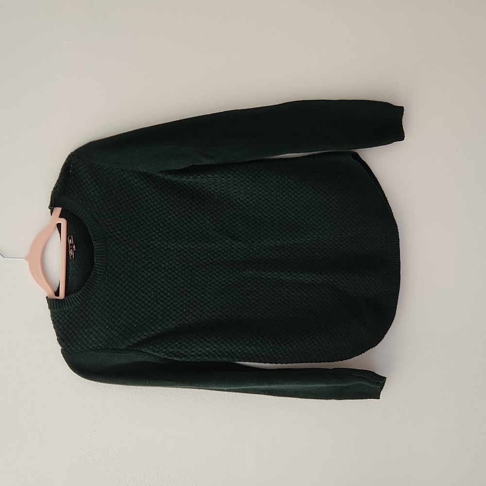 Lety & Me green sweater